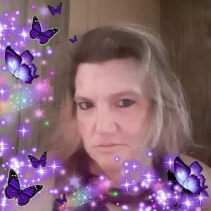 Meet your Posher, Alisha